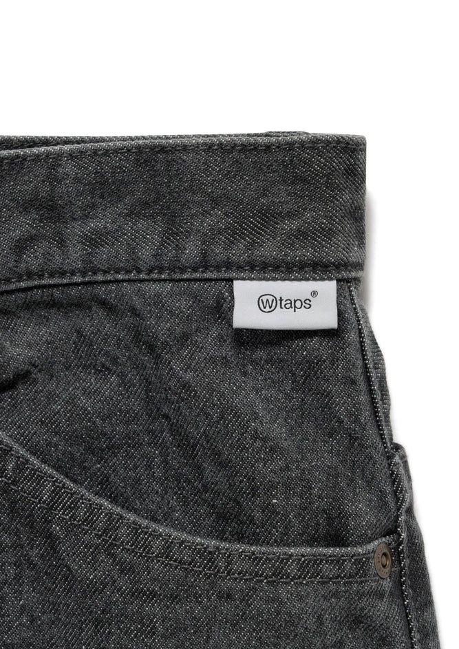 BLUES STRAIGHT / TROUSERS / COTTON. DENIM