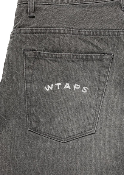 BLUES / TROUSERS / COTTON. DENIM
